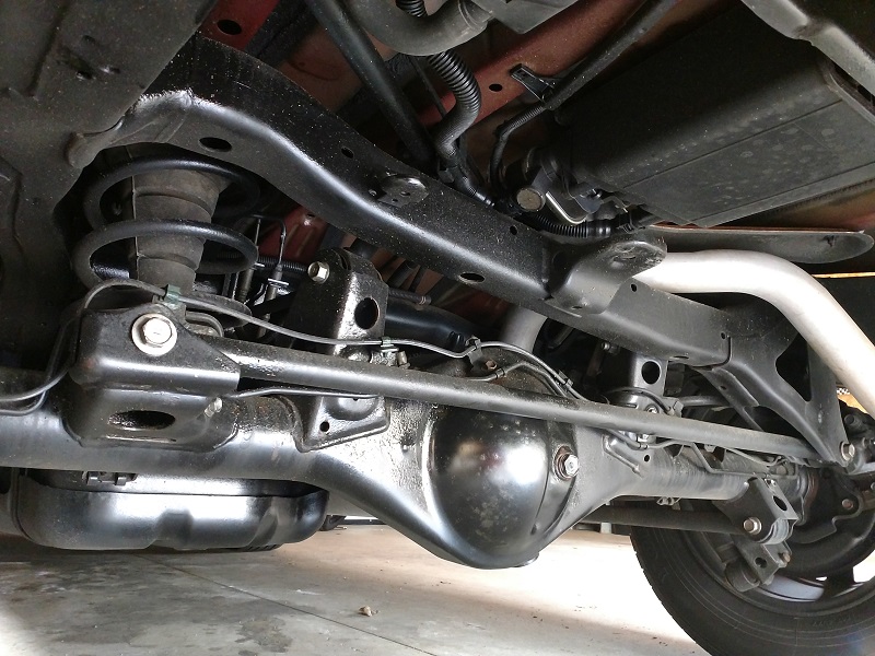 20074RunnerAxle.jpg